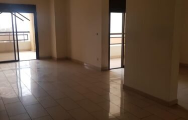 Non furnitured apartment in dekweneh