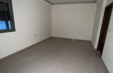 206M2 APARTMENT LOCATED IN HAZMIEH